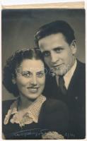 1944 Nagyvárad, Oradea; esküvői fotólap reklámszelvénnyel / wedding, married couple. Gáspár photo