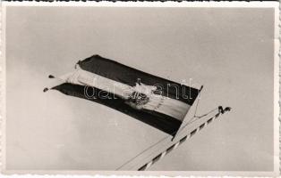 1940 Nagyszalonta, Salonta; Országzászló avatás, magyar lobogó angyalos címerrel / Hungarian Flag inauguration. Zsák Jenő Jászberényi photo