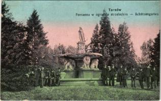 Tarnów, Fontanna w ogrodzie strzeleckim / Schützengarten / fountain in the military shooting garden with cadets