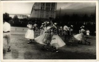 Újtátrafüred, Neu-Schmecks, Novy Smokovec (Magas-Tátra, Vysoké Tatry); táncosok / dancers, folklore. Foto "Sport" photo (EK)