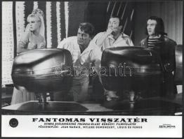 1965 ,,Fantomas visszatér" című francia-olasz film jelenetei és szereplői (köztük Louis Funes),...