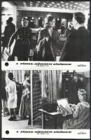 cca 1966 ,,A Párizs-Müncheni hálókocsi című NDK film jelenetei és szereplői, 17 db vintage produkciós filmfotó, ezüstzselatinos fotópapíron, 18x24 cm