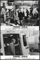 cca 1974 ,,Penny Gold" című angol film jelenetei és szereplői, 13 db vintage produkciós filmfot...
