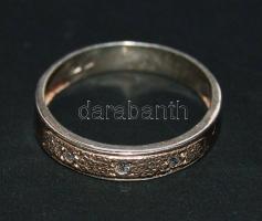 16db női ezüst gyűrű benne 5db köves