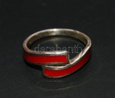 16db női ezüst gyűrű benne 5db köves