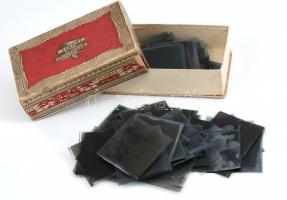 cca 1940 előtt készült felvételek sokféle témáról, a Flóris bonbonos doboz felirata szerint ezek ún....