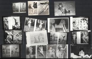 40 db erotikus fotó az 1970-es évekből 6x9 cm