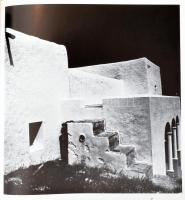 Lucien Hervé: Építészet és fénykép. Architektúra. Bp.,1968, Akadémiai Kiadó. Fekete-fehér képekkel i...