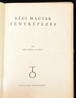 Kreilisheim György: Régi magyar fényképezés. Officina Képeskönyvek 34. Bp., 1941, Officina. Fekete-f...