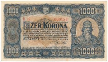 1923. 1000K "Magyar Pénzjegynyomda R.t. Budapest" nyomdahely jelöléssel "B12 650132" T:II,II- / Hungary 1923. 1000 Korona with "Magyar Pénzjegynyomda R.t. Budapest" printer's mark "B12 650132" C:XF,VF Adamo K37