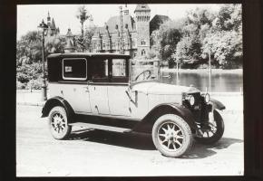 cca 1910-1930 Ganz Mávag járművek. Budapesti és városi cégeknek készített autók, hókotrók, teherautó...