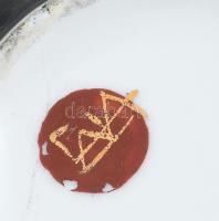 BF jelzéssel: nimfákat ábrázoló, kézzel festett porcelán teás csésze aljjal