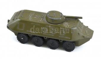 BTR-60 páncélozott katonai csapatszállító fém modellje, kis kopásnyomokkal, h: 11,5 cm