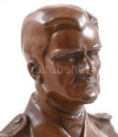 Donáth László: Vitéz nagybányai Horthy Miklós mellszobra / büszt, m: 25 cm 3,5 kg Jelzés a talpán