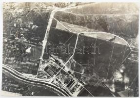 cca 1944 Győr, reptér, II. világháborús katonai felderítő légi fotó,14×21 cm / military scout photo