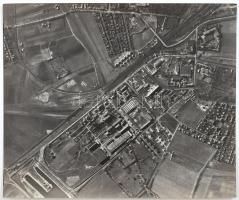 cca 1944 Győr, II. világháborús katonai felderítő légi fotó, 21×17,5 cm / military scout photo