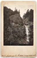 1912 Ruttka / Suttói vízesés, kartonra ragasztott, feliratozott fotó, 11,5×8 cm / Vrútky, waterfall