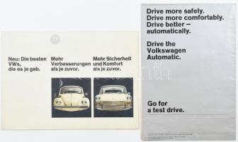 cca 1960-1970 2 db Volkswagen autókat bemutató (VW 1200 és 1300 Bogár, VW 1600 modellek, stb.), színes képekkel illusztrált reklámprospektus, német ill. angol nyelven, kihajthatóak, néhány apró sérüléssel, folttal