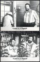 1980 ,,A seriff és az idegenek - a H-7-25 és behemót főnöke" című olasz filmvígjáték jelenetei és szereplői (köztük Bud Spencer és Cary Guffey), 7 db produkciós filmfotó, ofszet nyomdai eljárással, egy oldalas nyomtatással, kartonlapra készített képek, 18x24 cm