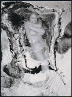 cca 1974 Életöröm, szolidan erotikus felvétel, régi negatívról mai nagyítás, 23,8x17,5 cm