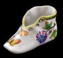 Herendi Viktória mintás porcelán cipő, kézzel festett, jelzett, apró kopásnyomokkal, 10×4×5 cm