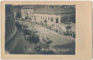 1919 Szeged, Bastille Napi nemzeti ünnepi parádé július 14-én a francia megszállás alatt, francia tankok vonulása, Feith Ignác üzlete. photo