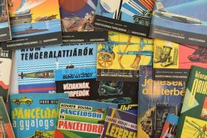 Haditechnika Fiataloknak 21 kötete. Bp., 1972-1987, Zrínyi. Kiadói papírkötések. + Kováts-Nagy: Kors...