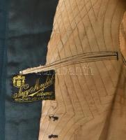 M. kir. honv. 1941M honvéd kistársasági atilla századosi rendfokozat jelzéssel. Megkímélt, jó állapo...