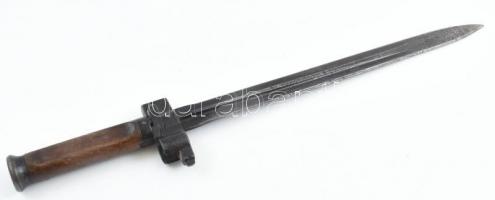 M. kir. honv. 1935M/1941M célzótüskés legénységi szurony, utánfestett hüvellyel, szuronypapuccsal sz...