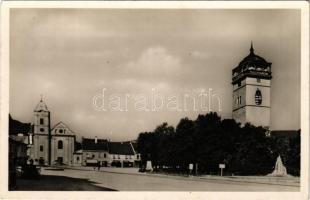 1942 Rozsnyó, Roznava; Rákóczi tér, Őrtorony, Gróf Andrássy Dénesné (Franciska) szobor, üzletek. Fuchs József kiadása / watchtower with Hungarian irredenta propaganda and coat of arms, statue, monument, shops (EK)