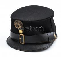 k.u.k. fekete tiszti sapka, vörös béléssel, sárga csíkkal a belső oldalán / Austro-Hungarian black o...