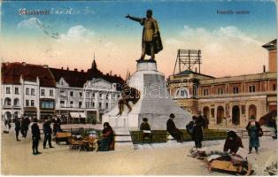 1921 Kecskemét, Kossuth szobor, piac, üzletek. Vasúti levelezőlapárusítás 20. 1916 (EB)