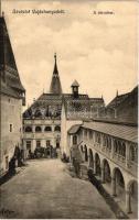Vajdahunyad, Hunedoara; Várudvar. Adler fényirda 1910. / castle courtyard