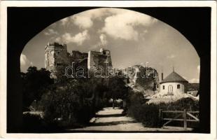 Léva, Levice; vár / Levicky hrad / castle ruins (EK)