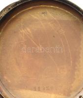 Rosseees Bruxelles Fém tokos zsebóra Lövész díj kissé sérült számlappal működik jó állapotban jelzet...