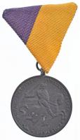 1941. Délvidéki Emlékérem Zn emlékérem eredeti mellszalaggal. Szign.: BERÁN L. T:2 patina Hungary 1941. Commemorative Medal for the Return of Southern Hungary Zn medal with original ribbon. Sign: BERÁN L. C:XF patina NMK 429.