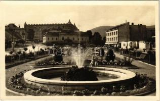 Zólyom, Zvolen; vár, szökőkút / Zvolensky zámok / castle, fountain