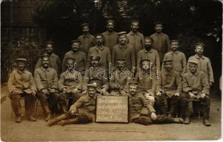 1915 Zur Erinnerung an das Kriegsjahr 1914-15 Arm. Bat. 23. 4. Komp. 4. Korp. / WWI German military, group of soldiers. photo (EK)