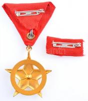 1980. "Vörös Csillag Érdemrend" aranyozott peremű zománcozott bronz kitüntetés mellszalago...
