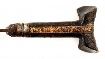 XIX. sz. Balkáni jatagán, réz-fa-fém markolattal, díszes pengével, kopott, jelzés nélkül, kopott, pe...