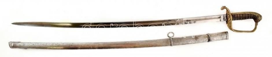 Osztrák-magyar tisztviselő szablya, M1889, jelzés nélkül, díszes réz-bőr markolattal, rajta kétfejű sasos osztrák címerrel, fém tokkal, kopott, a pengén sérülésnyomokkal, pengehossz: 78 cm, teljes: 91 cm, tok hossza: 81 cm