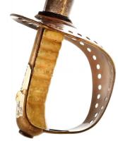 Svéd gyártmányú lovassági szablya, M1893, jelzett (G. E. Svalling Rosenfors, 5R. 1S. No. 62), kopott...