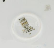 Zsolnay furulyázó juhász. Kézzel festett, jelzett, kisebb ragasztásnyommal, m: 26 cm