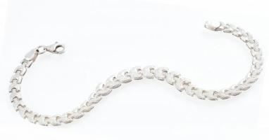 Ezüst(Ag) fantáziaszemes karkötő, jelzett, h: 20 cm, nettó: 4,3 g