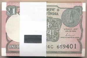 India 2017. 1R (100x) kötegelővel, sorszámkövetők T:I India 2017. 1 Rupee (100x) with wrapper, consecutive serials C:UNC Krause P#117