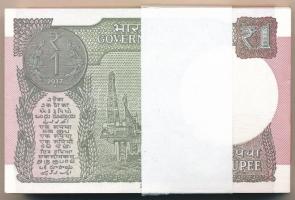 India 2017. 1R (100x) kötegelővel, sorszámkövetők T:I India 2017. 1 Rupee (100x) with wrapper, conse...