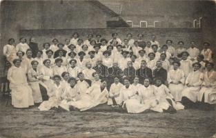 Székesfehérvár Vöröskeresztes ápolónők