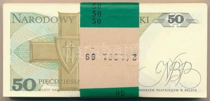 Lengyelország 1988. 50Zl (100x) eredeti kötegelővel, közte sorszámkövetők T:I-II Poland 1988. 50 Zlo...