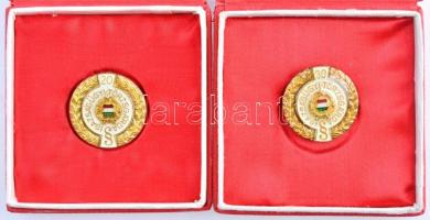 ~1970. "Igazságügyi Törzsgárda - 20" jelvény, eredeti tokban + "Igazságügyi Törzsgárd...