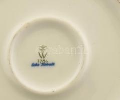 Wallendorf nagy méretű porcelán és üveg petróleum lámpa, Jelzett, kis csorbával a búrán, 50 cm